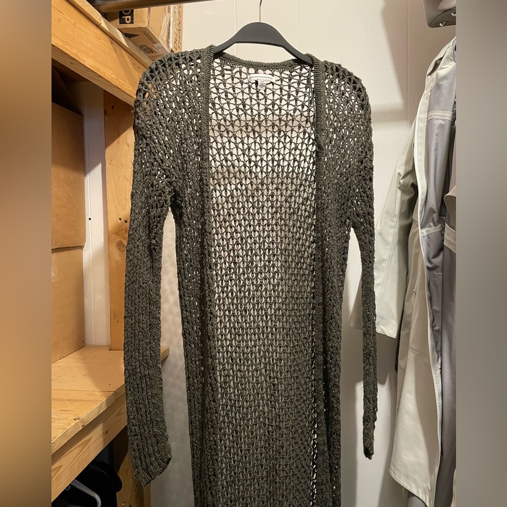 American Eagle olive green knit cardigan. Size M.